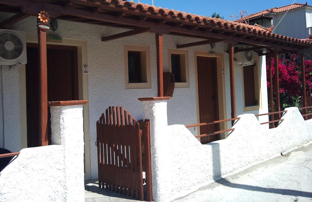 Kyriaki Hotel Skopelos Town Exterior photo
